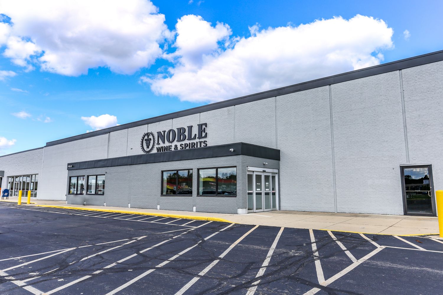 SOUTH WESTERN AVENUE CENTER: 1535 S Western Ave, Marion, IN 46953